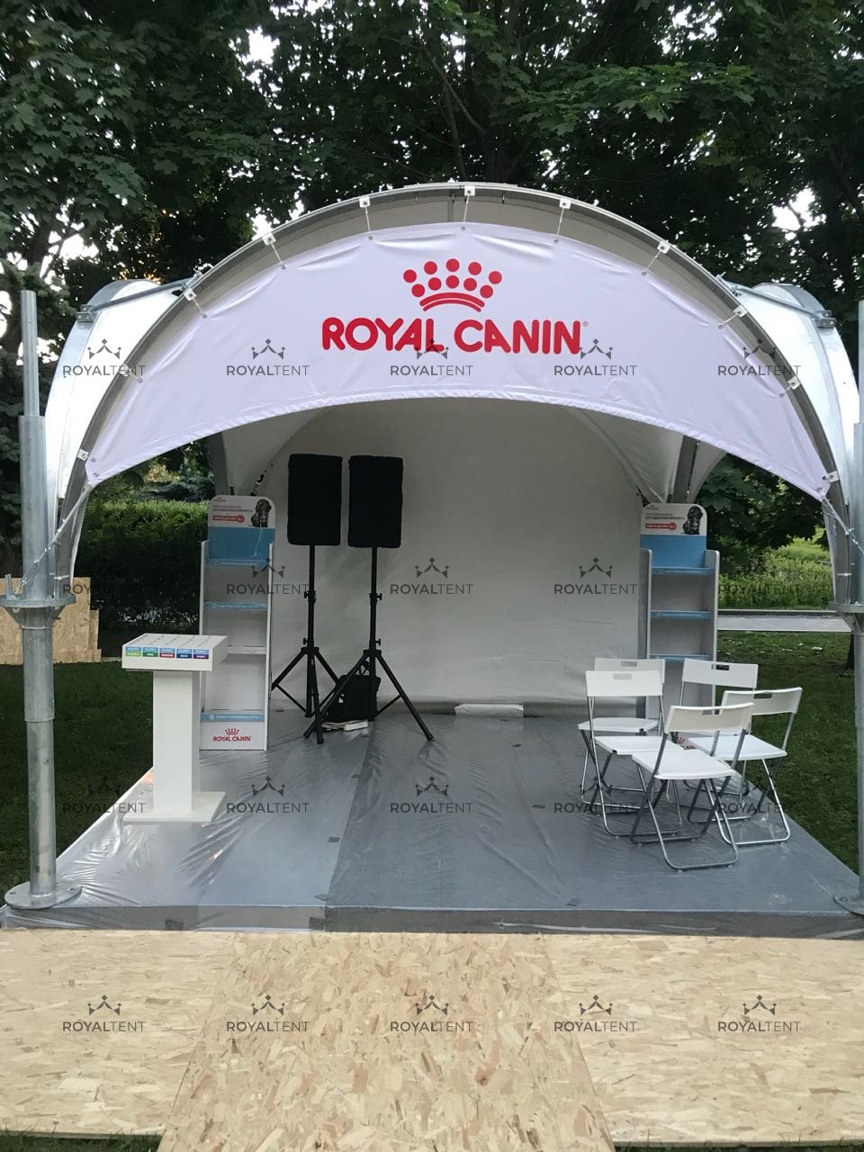 Брендинг шатров от Royal Tent для Royal Canin и Pedigree в Москве