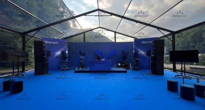 Аренда двускатного черного шатра 450м2 с прозрачной крышей для проведения мероприятия компании Глоракс в г. Сочи, Роза бич