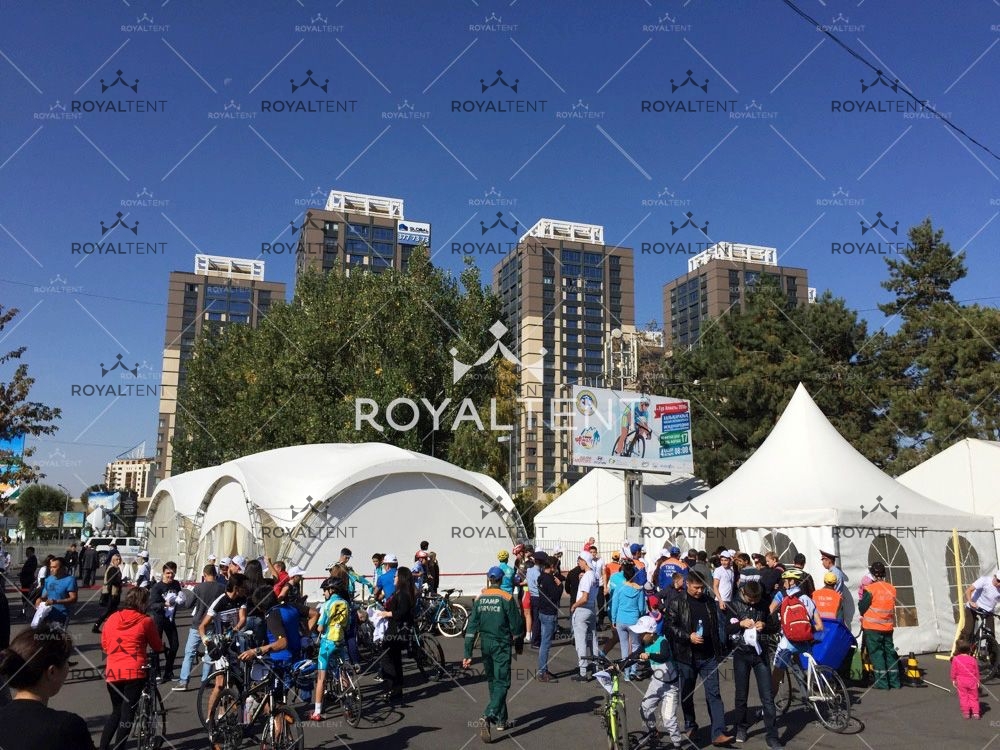 Аренда арочного шатра для международной профессиональной велогонки “Тур Алматы 2015”.