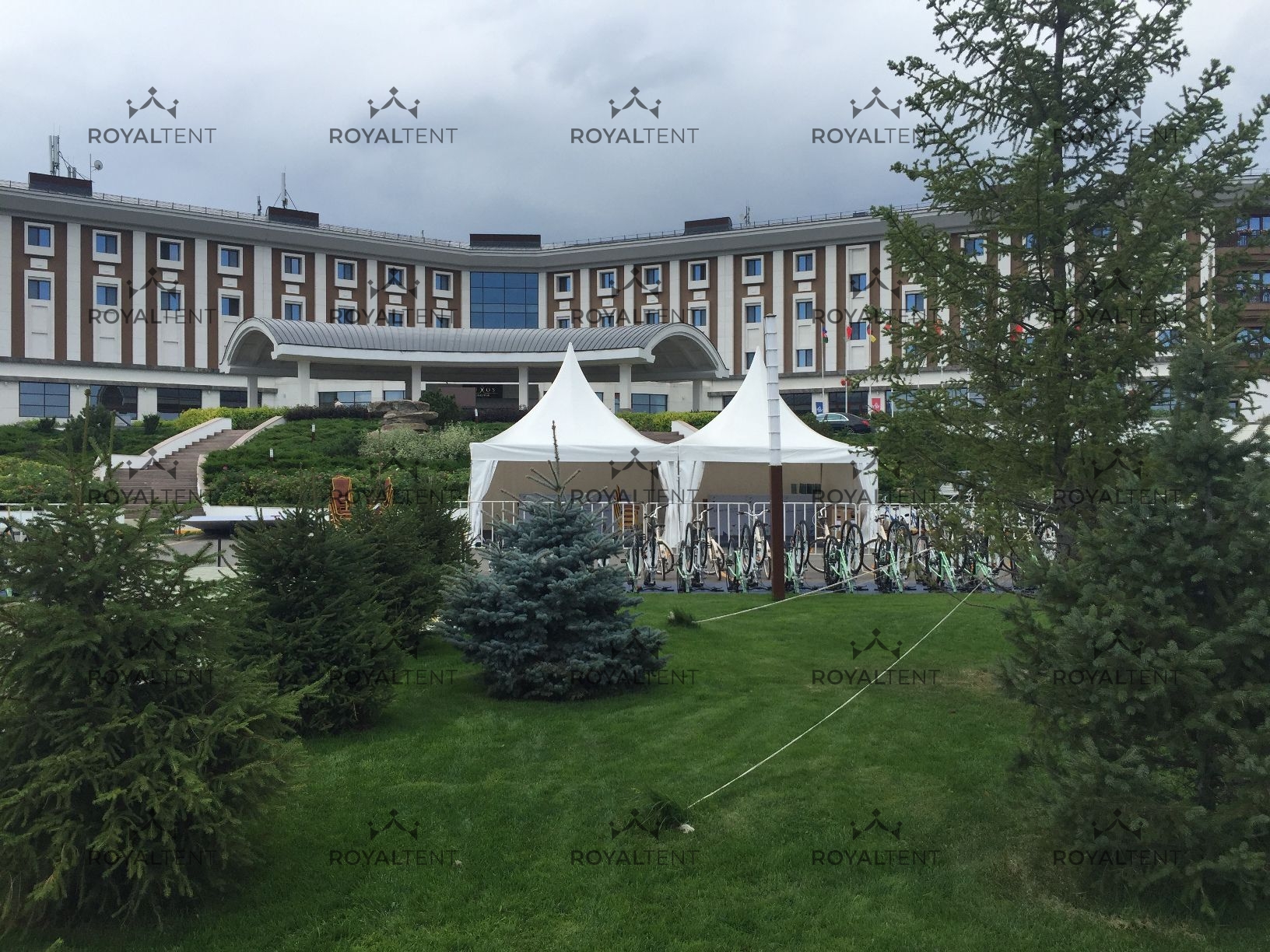 Установка тентовых конструкций для гостиничного комплекса Rixos Боровое. Казахстан.