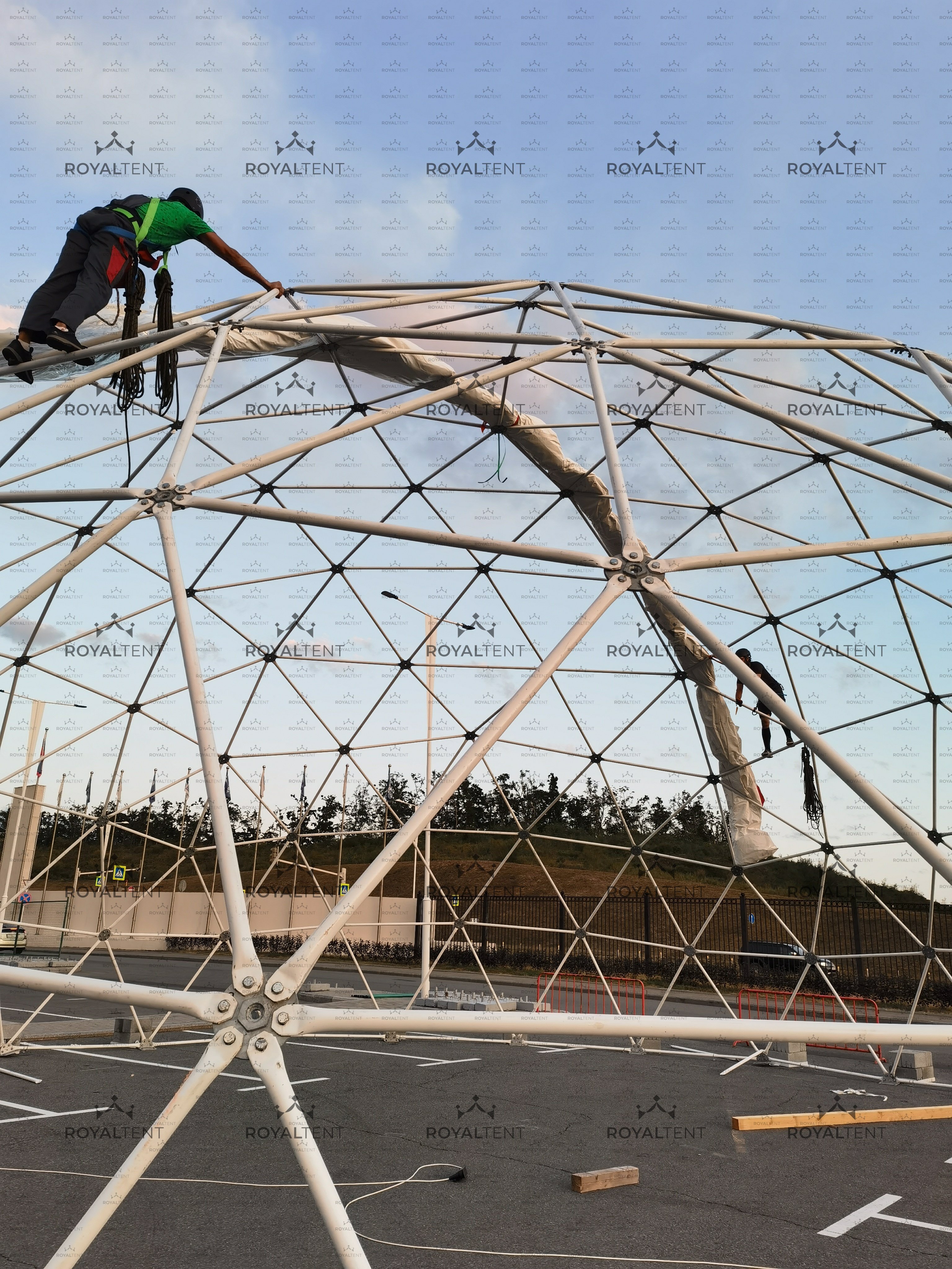 Аренда сферической конструкции  314 м2  cферический шатер SPHERE RT314D20 для компании Новотек, г. Владивосток